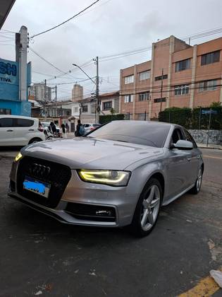 AUDI A4 1.8 TFSI ATTRACTION GASOLINA 4P MULTITRONIC AUDI A4 1.8 TFSI ATTRACTION GASOLINA 4P MULTITRONIC